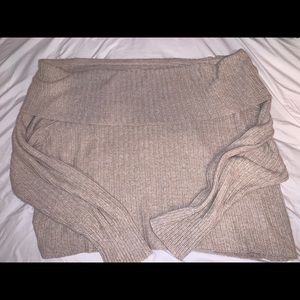 AMERICAN EAGLE cropped off the shoulder sweater